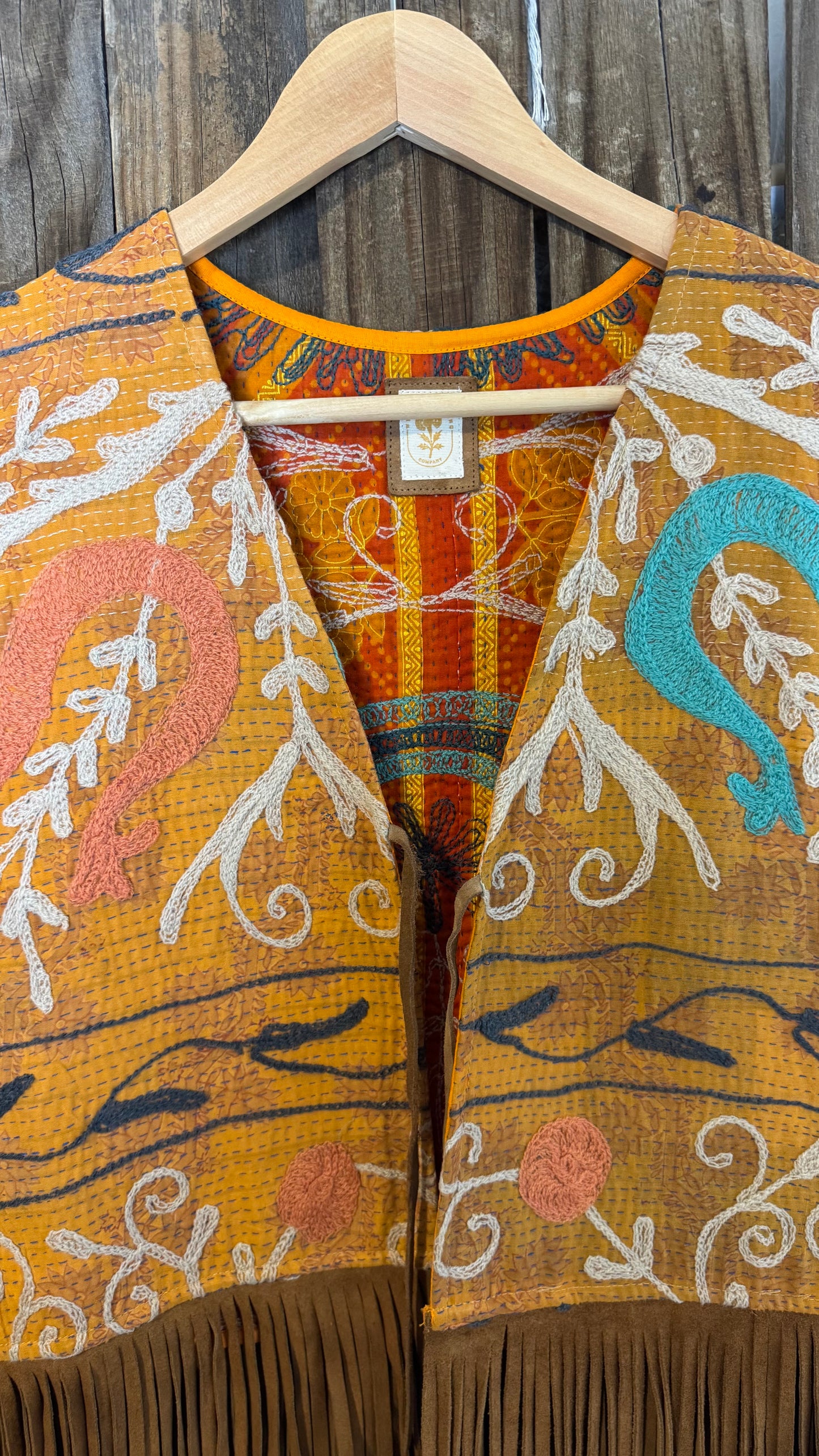 Artisan Textile Vest (Short Fringe - Tan) 002