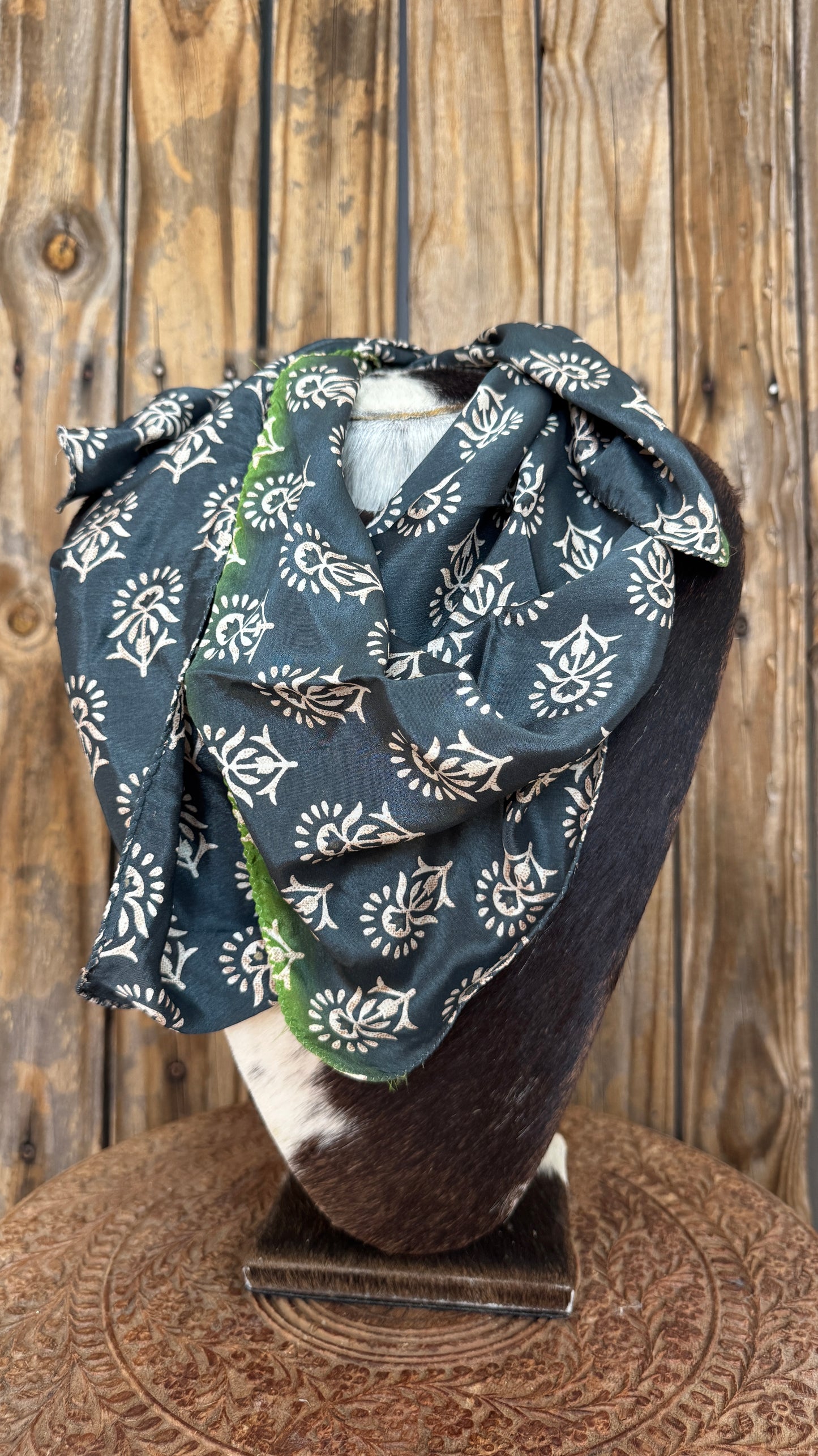 Sari Silk Standard Bandana (042)