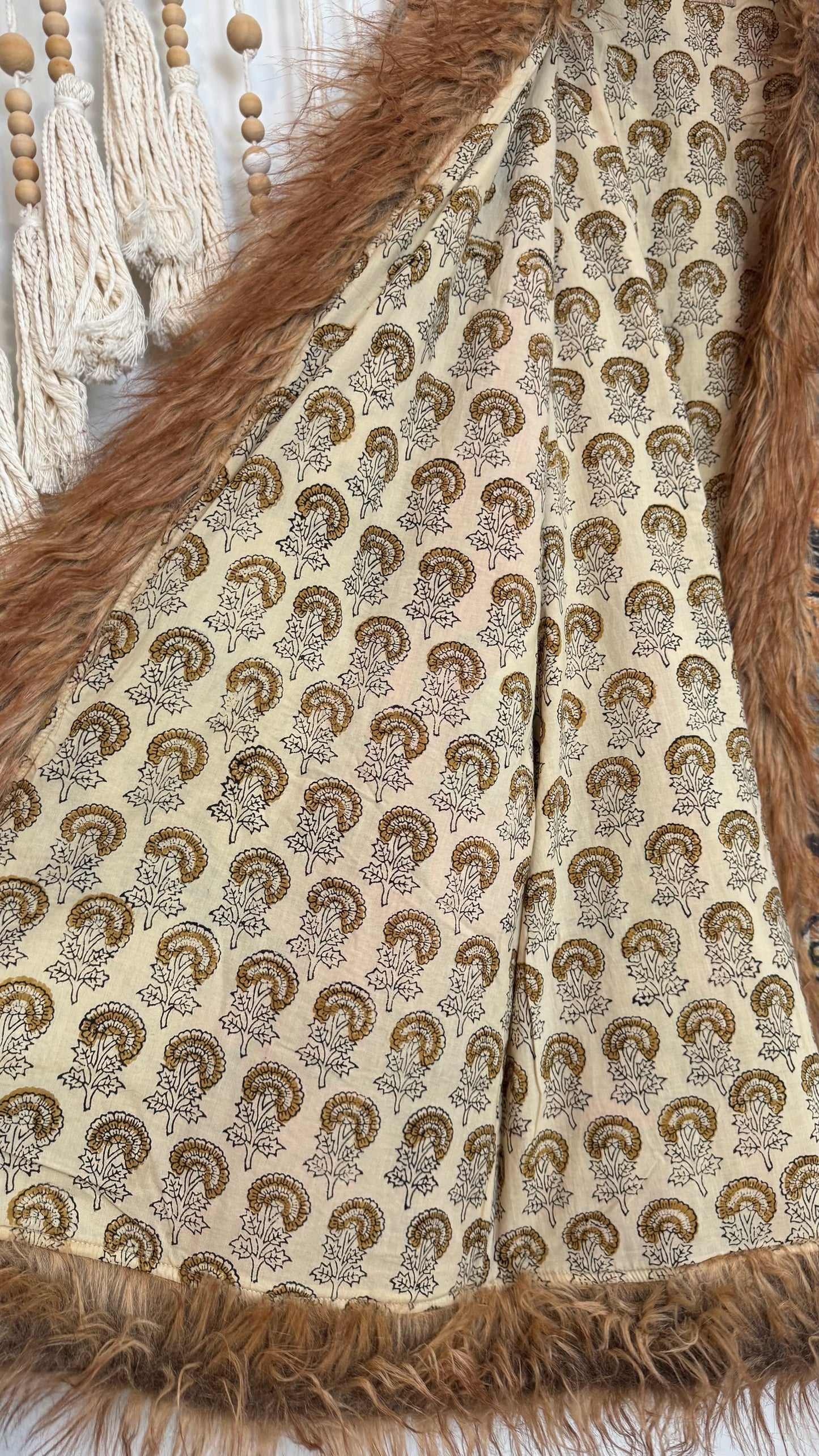 Canyon Bloom Coat 0005 (Mid-Length)