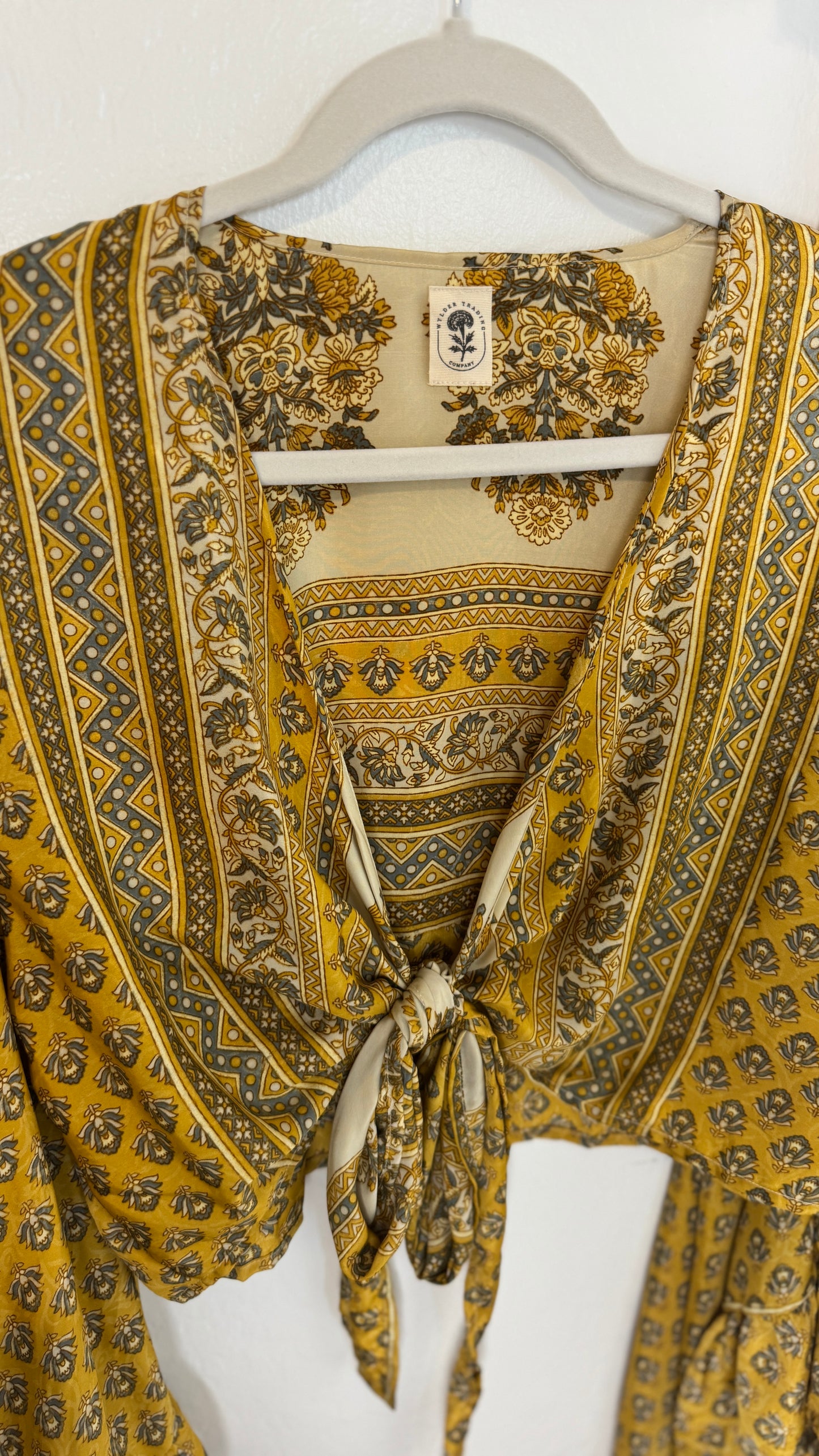 Bell Sleeve Silk Wrap Tie Top 014
