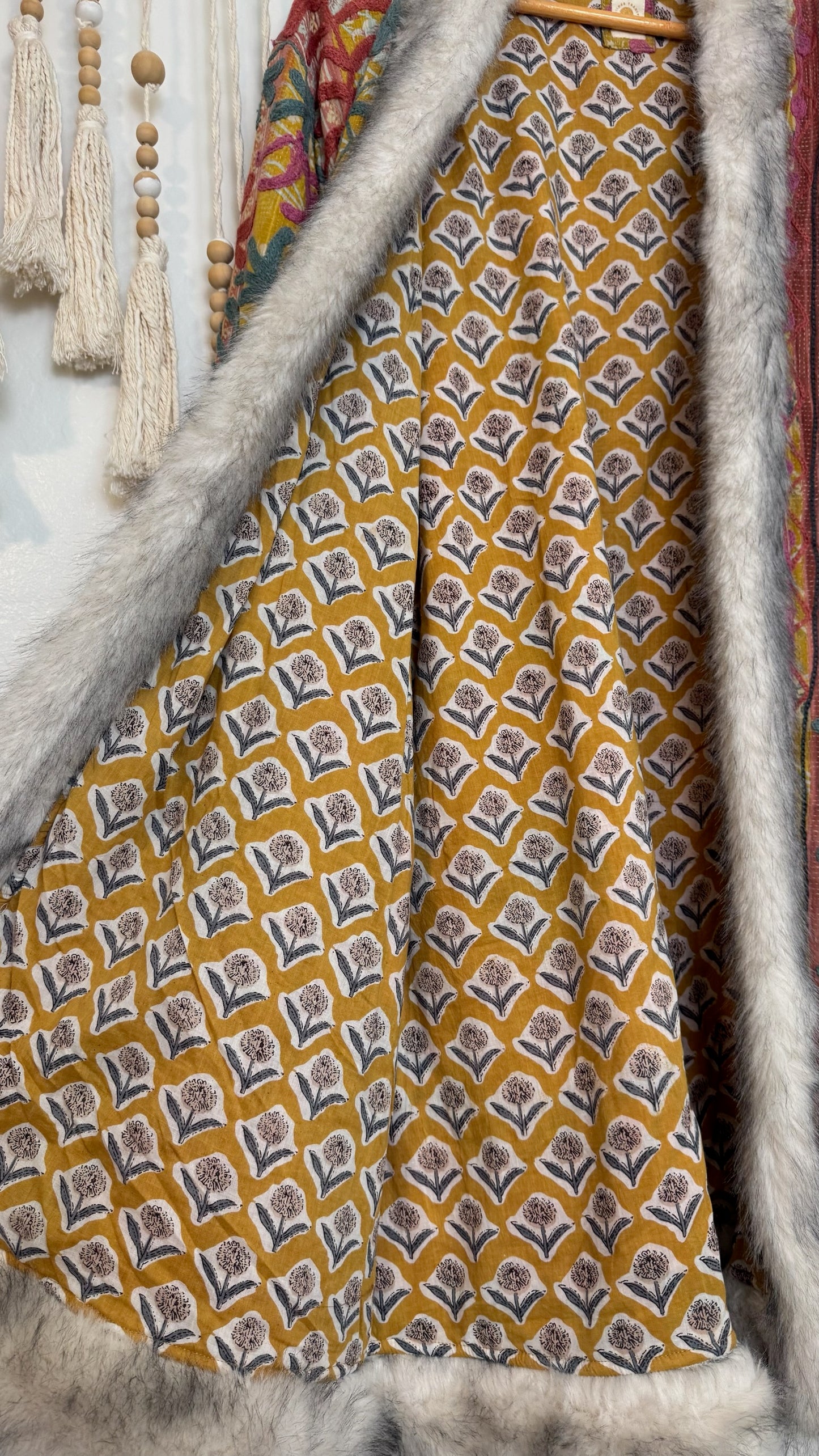 Canyon Bloom Coat 0007 (Mid-Length)