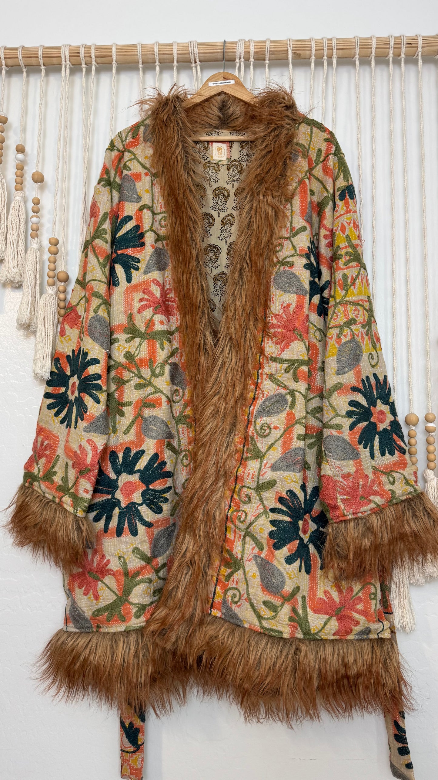 Canyon Bloom Coat 0006 (Mid-Length)