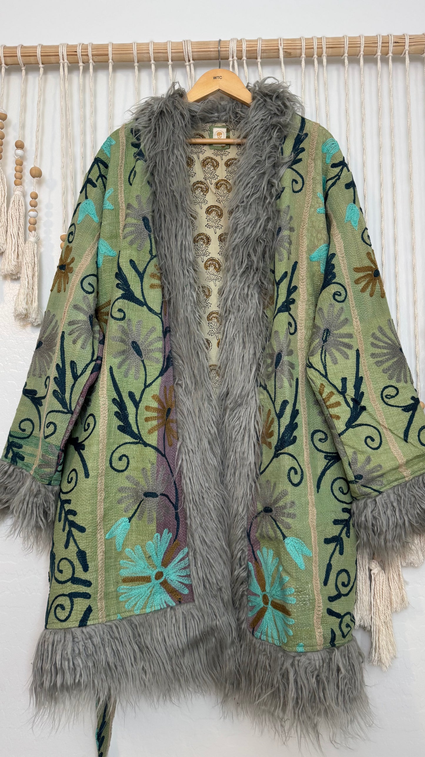 Canyon Bloom Coat 0011 (Mid-Length)
