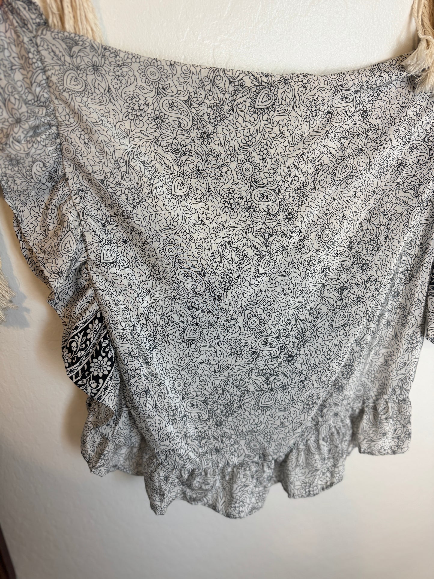 Bell Sleeve Silk Wrap Tie Top 002