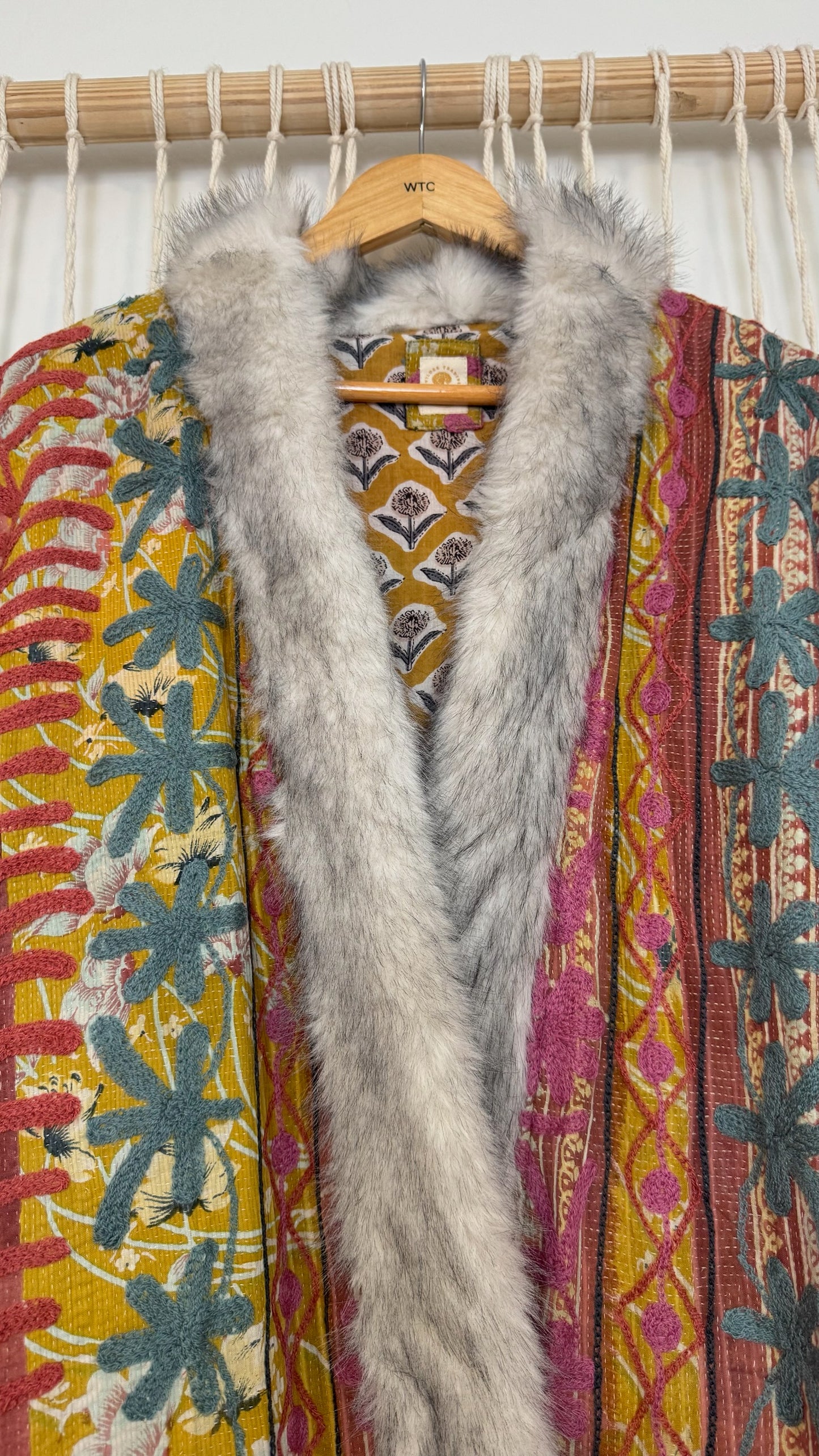 Canyon Bloom Coat 0007 (Mid-Length)