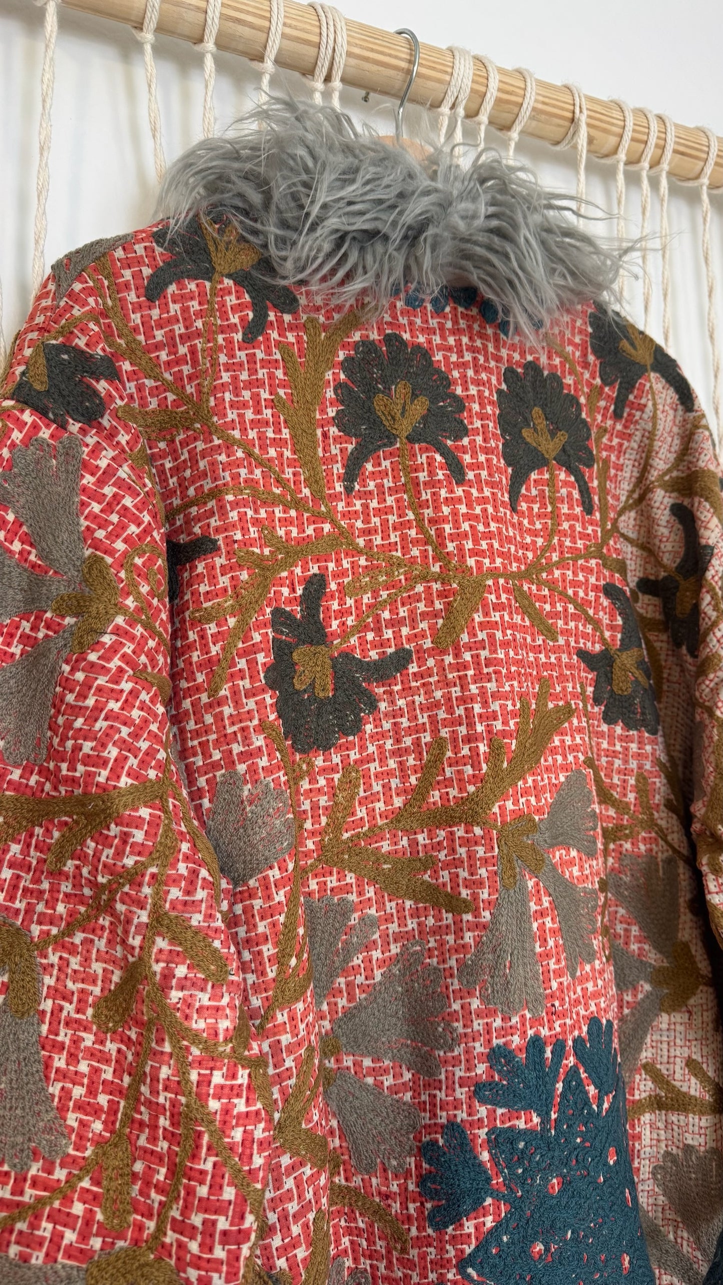 Canyon Bloom Coat 0002 (Mid-Length)